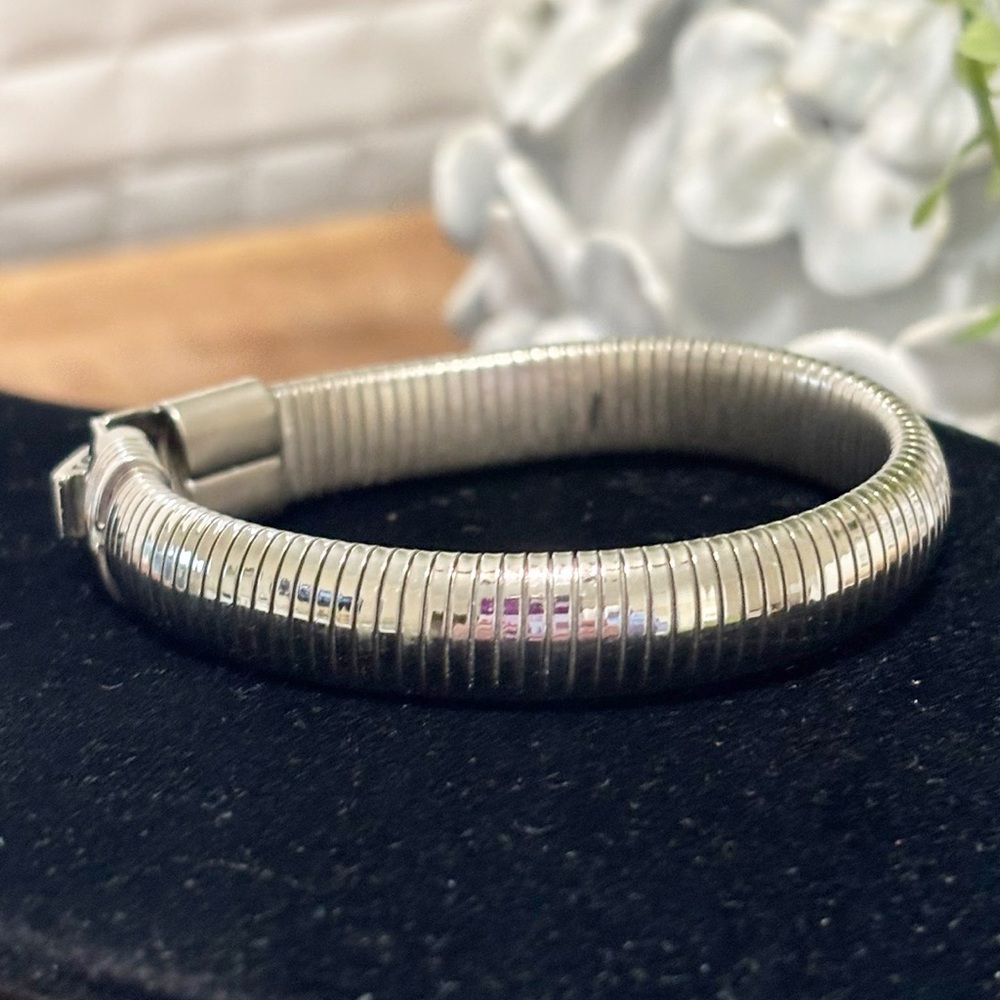 Stretch Silver Metallic Slinky Bracelet
